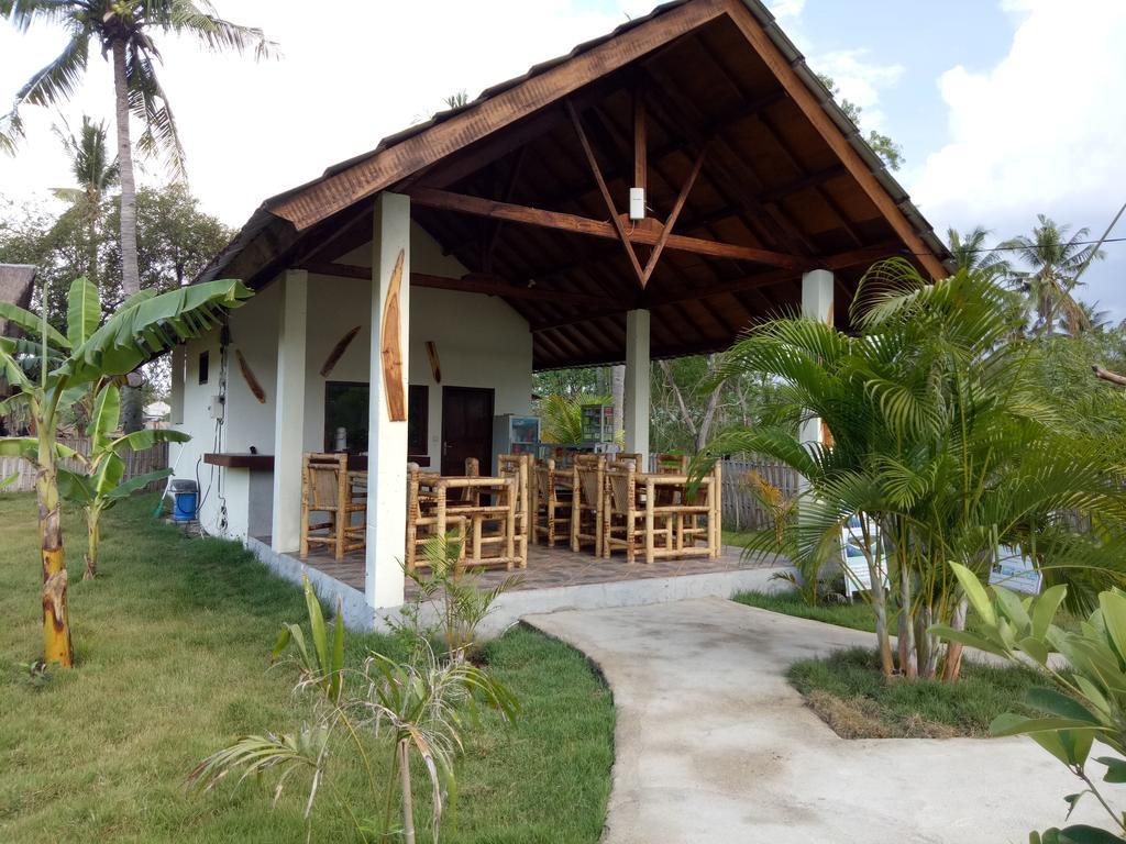 Rose Bungalow Hotel Pemenang Екстериор снимка