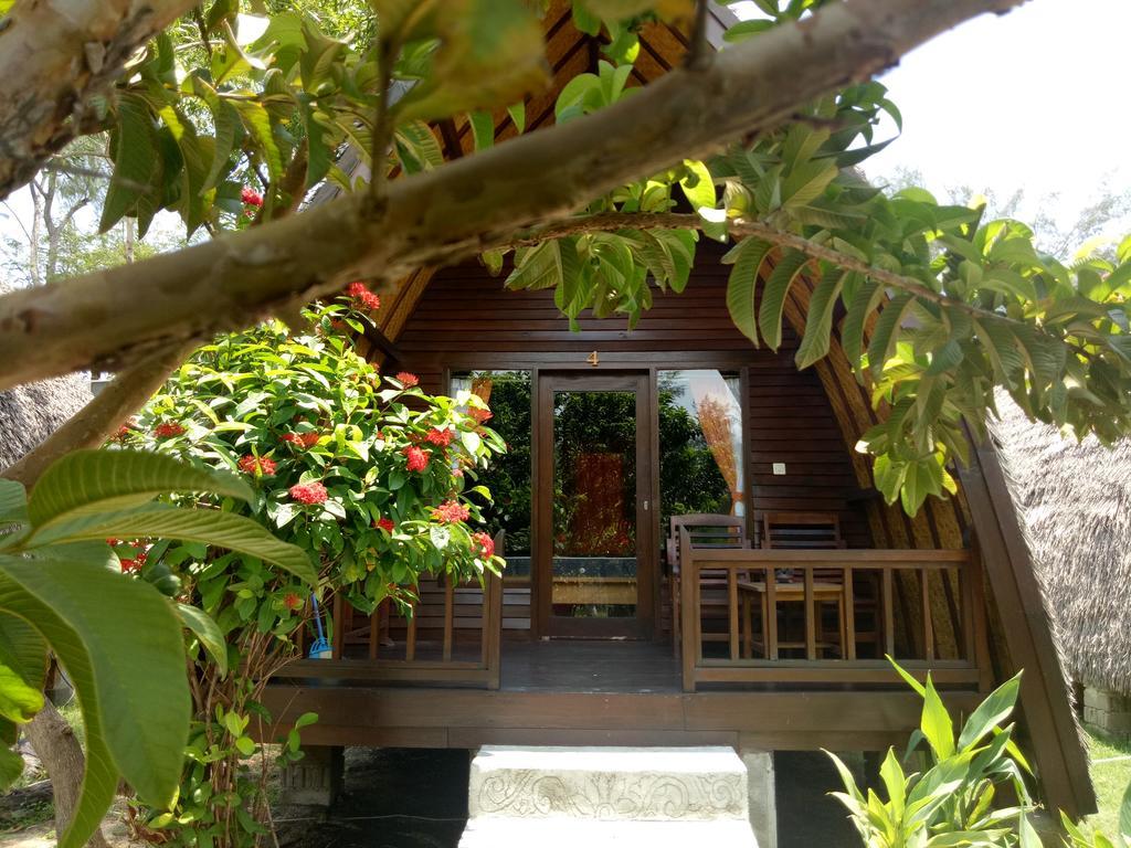 Rose Bungalow Hotel Pemenang Екстериор снимка