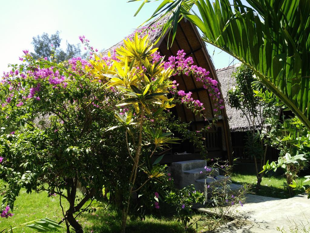 Rose Bungalow Hotel Pemenang Екстериор снимка