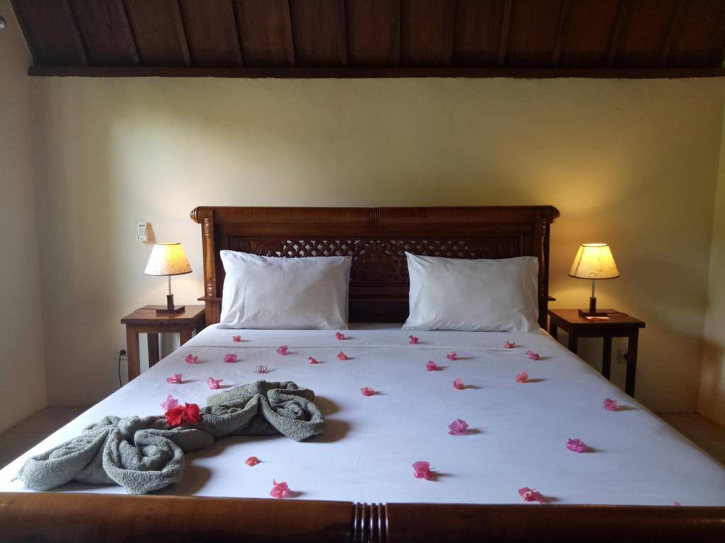 Rose Bungalow Hotel Pemenang Екстериор снимка