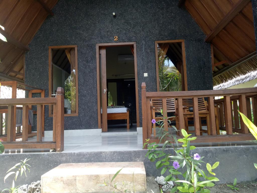 Rose Bungalow Hotel Pemenang Екстериор снимка