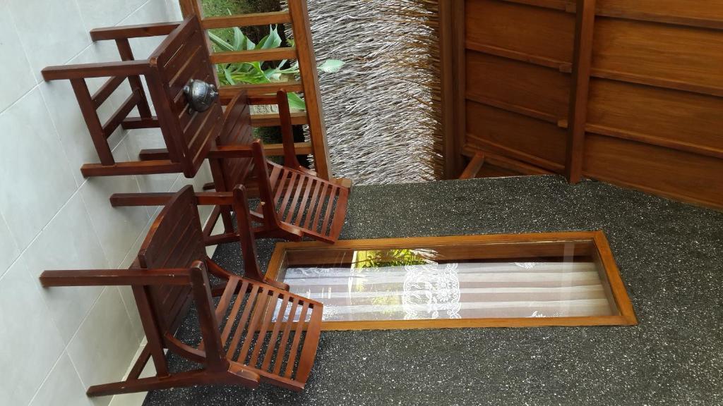 Rose Bungalow Hotel Pemenang Екстериор снимка
