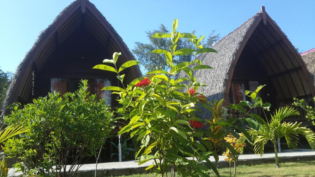 Rose Bungalow Hotel Pemenang Стая снимка